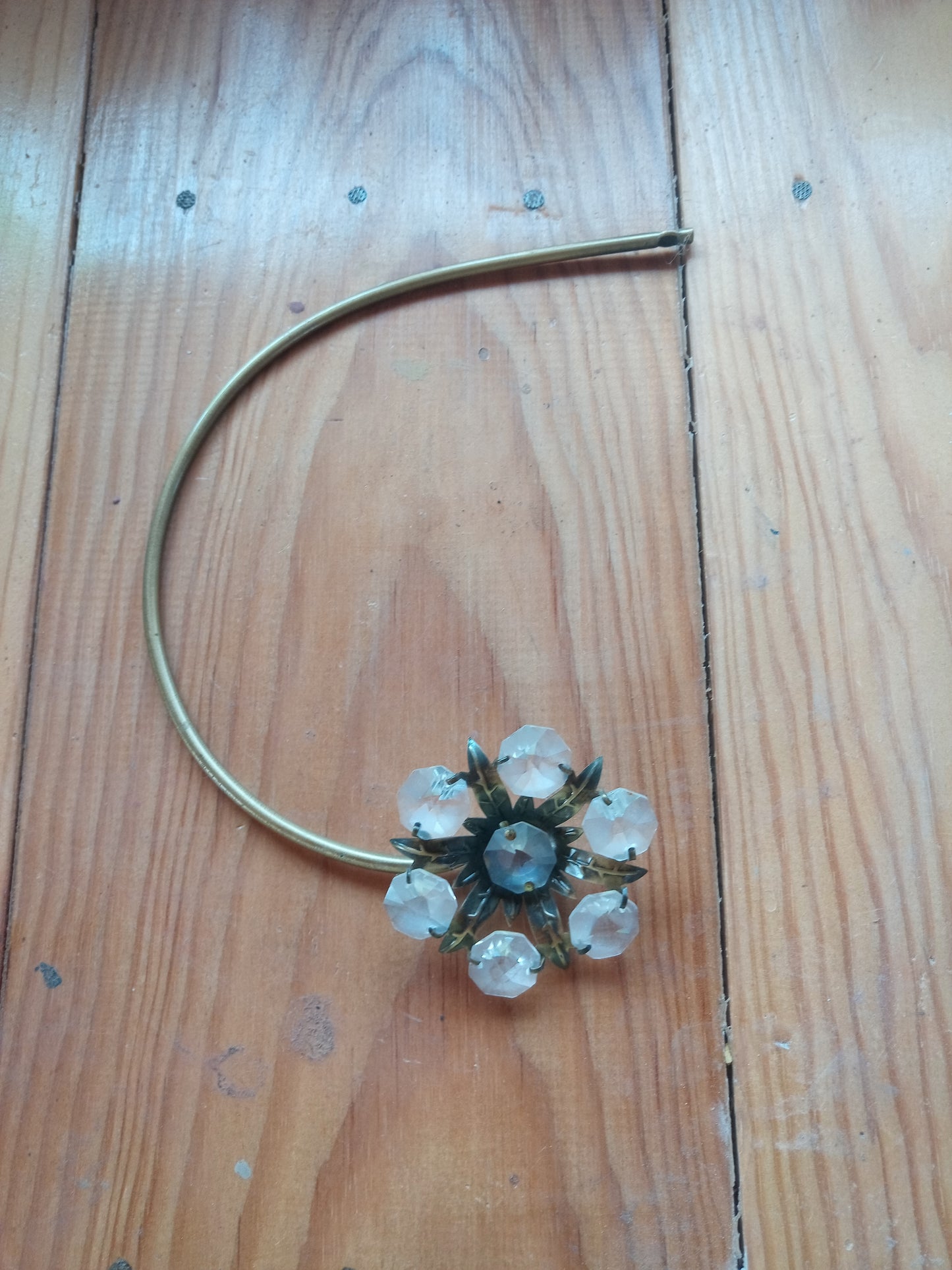 Árvore de Natal Única: A Beleza do Upcycling com História