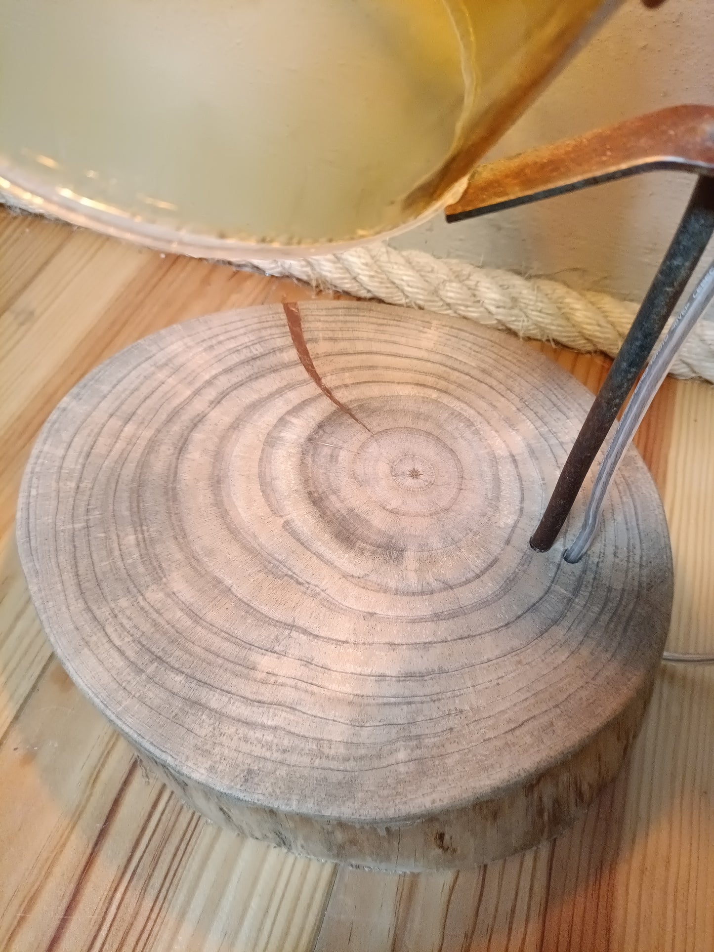 Candeeiro de mesa garrafão